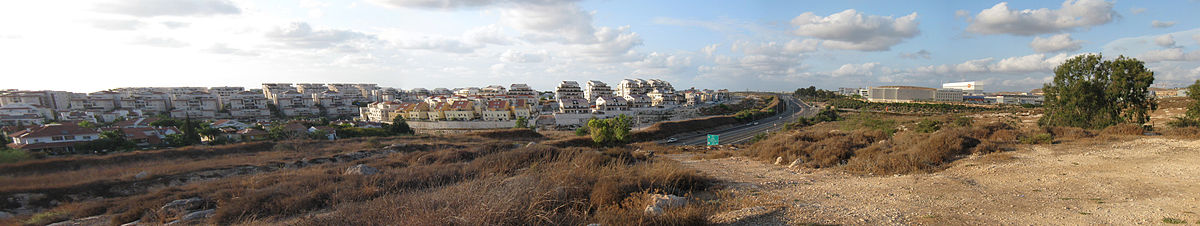 מראה כללי של מזרח היישוב וחלק מאזור התעשייה חבל מודיעין