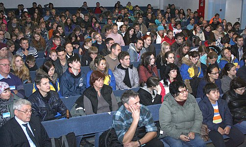 СибАстро-2014. Участники форума слушают выступления известных астрономов
