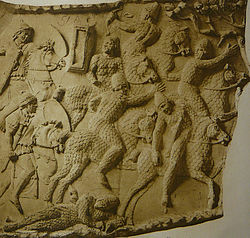 Szarmaták jellegzetes pikkelyes páncélzatukban Traianus oszlopán