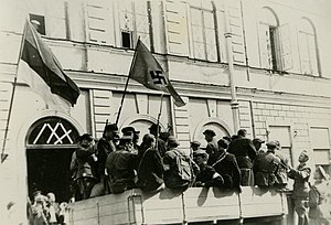 Члены «Самообороны» в Пярну. 8 июля 1941 года