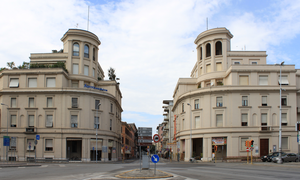 Palacetes gemelos en Piazzale della Vittoria en Forlì