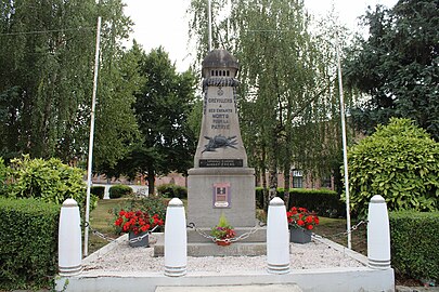 Le monument aux morts.