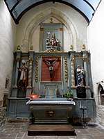Église Saint-Beheau : le chœur et le maître-autel.