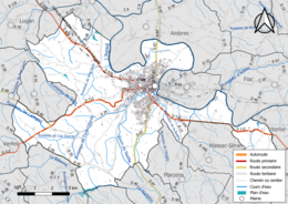 Carte en couleur présentant le réseau hydrographique de la commune