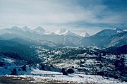 雪を戴くエリマントス山脈