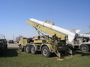 9P113-Startfahrzeug mit 9M21-Rakete