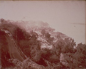 Blick auf den Ort Natchez, heute US-Bundesstaat Mississippi, Standort des 1729 zerstörten französischen Forts Rosalie