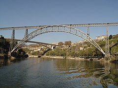 Puente María Pía en Oporto (Portugal).