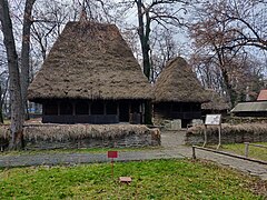 Rumah petani di Museum Desa Nasional Dimitrie Gusti, Bukares, Rumania