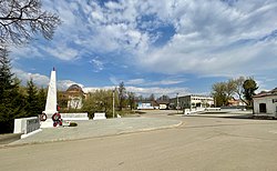 Main square and war memorial, Suksun