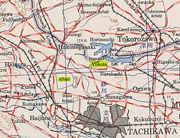 1944年頃のアメリカ軍による地図。Airfield（飛行場）の北東にYokotaという地名が確認できる。