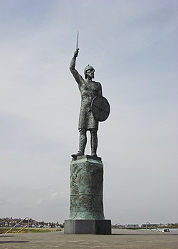 Statue af Byrhtnoth opstillet i Maldon, udført af John Doubleday