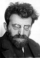 Erich Mühsam (1878–1934), anarchistischer Schriftsteller, nach Niederschlagung der Räterepublik verurteilt zu 15 Jahren Festungshaft, 1924 amnestiert, zu Beginn der nationalsozialistischen Diktatur erneut inhaftiert und 1934 im KZ Oranienburg ermordet