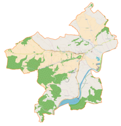 Mapa konturowa gminy Czchów, po prawej nieco u góry znajduje się punkt z opisem „Biskupice Melsztyńskie”