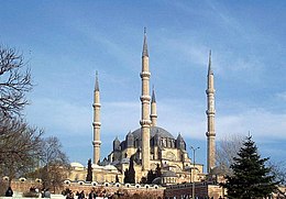 A Mesquita Selimiye, construída por Mimar Sinan em 1575