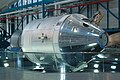Командный модуль CSM-119 в Космическом центре Кеннеди[7]
