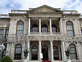 A Dolmabahçe palota bejárata
