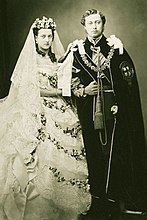 에드워드 7세와 왕비 알렉산드라의 결혼식 사진 (1863년)