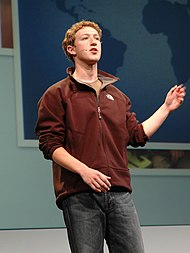 Mark Zuckerberg på Facebooks första F8-konferens, en årlig konferens som hålls av Facebook, som hölls den 24 maj 2007, på San Francisco Design Center i San Francisco