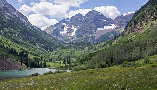 Maroon Bells (Maroon Peak and North Maroon Peak), Colorado