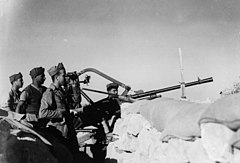 Italští střelci na pozici v Tobruku
