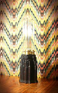 Світильник-хмарочос, розроблений Арнальдо дель'Іра (1929)