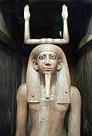 Estatua ka del faraón Hor (Dinastía XIII, 1730 e.C.). Muséu Exipcianu d'El Cairu.