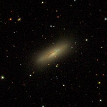 NGC 4674 — спирална галаксија во соѕвездието Девица