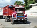 Un camion Mack Trucks déjà âgé à Cap-Haïtien, Haïti en 2006.