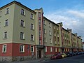 Acht Wohnhäuser (Bunsenstraße 12/14/16/18/20 und Rietzstraße 56/58/60) einer Wohnanlage