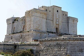 Torre de São Luciano , que impediu os otomanos de desembarcar na baía de Marsaxlokk