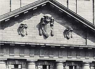 Stadtwappen im Giebelfeld, um 1976 entfernt