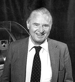 Ханс-Иоахим Пабст фон Охайн — научный сотрудник на авиабазе ВВС США в Райт-Паттерсоне (с 1947), главный специалист исследовательской лаборатории ВВС США (с 1963). Снимок 1970-х годов