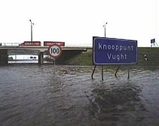 Watersnood in 1995 op de A2 bij 's-Hertogenbosch