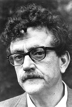 Kurt Vonnegut v roce 1972