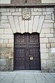 Arc a nivell o de llinda, trilobulat. Casa de los Lujanes, Madrid. Finals de segle xv.