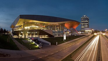 02: BMW Welt