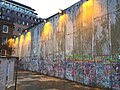 Replica van een stuk Westoeverbarrière, in 2013 in Londen gebouwd als onderdeel van een internationaal protest tegen de Israëlische muur