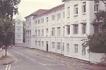 Ang Faculty ng Medicine building at ang Koch Memorial Clock Tower sa Kynsey Road