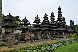 chrám Pura Taman Ayun