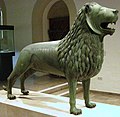 Der Braunschweiger Löwe, 1166, die erste hohl gegossene Bronzefigur seit der Antike
