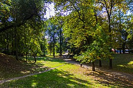 В Нижнем городском саду