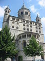 Façade occidentale de l'abbaye de Nivelles