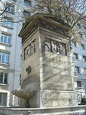 Fontaine de la Paix, bas-reliefs, Paris, rue Bonaparte.