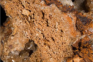 Foto de hopeito, mineralo trovita en Vieille Montagne (Altenberg).