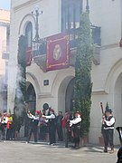 Descàrrega a la plaça de la Vila