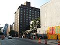 Графити на ъгъла на „Хюстън Стрийт“ и „Боуъри“ в Ню Йорк