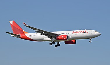 Aviancan Airbus A330-200 Heathrow’n lentoasemalla vuonna 2015.