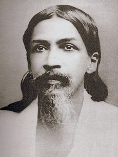 indický mysliteľ, verejný činiteľ, básnik a jogín