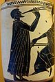 Auloksen soittaja, yksityiskohta lekyytistä, n. 480 eaa.